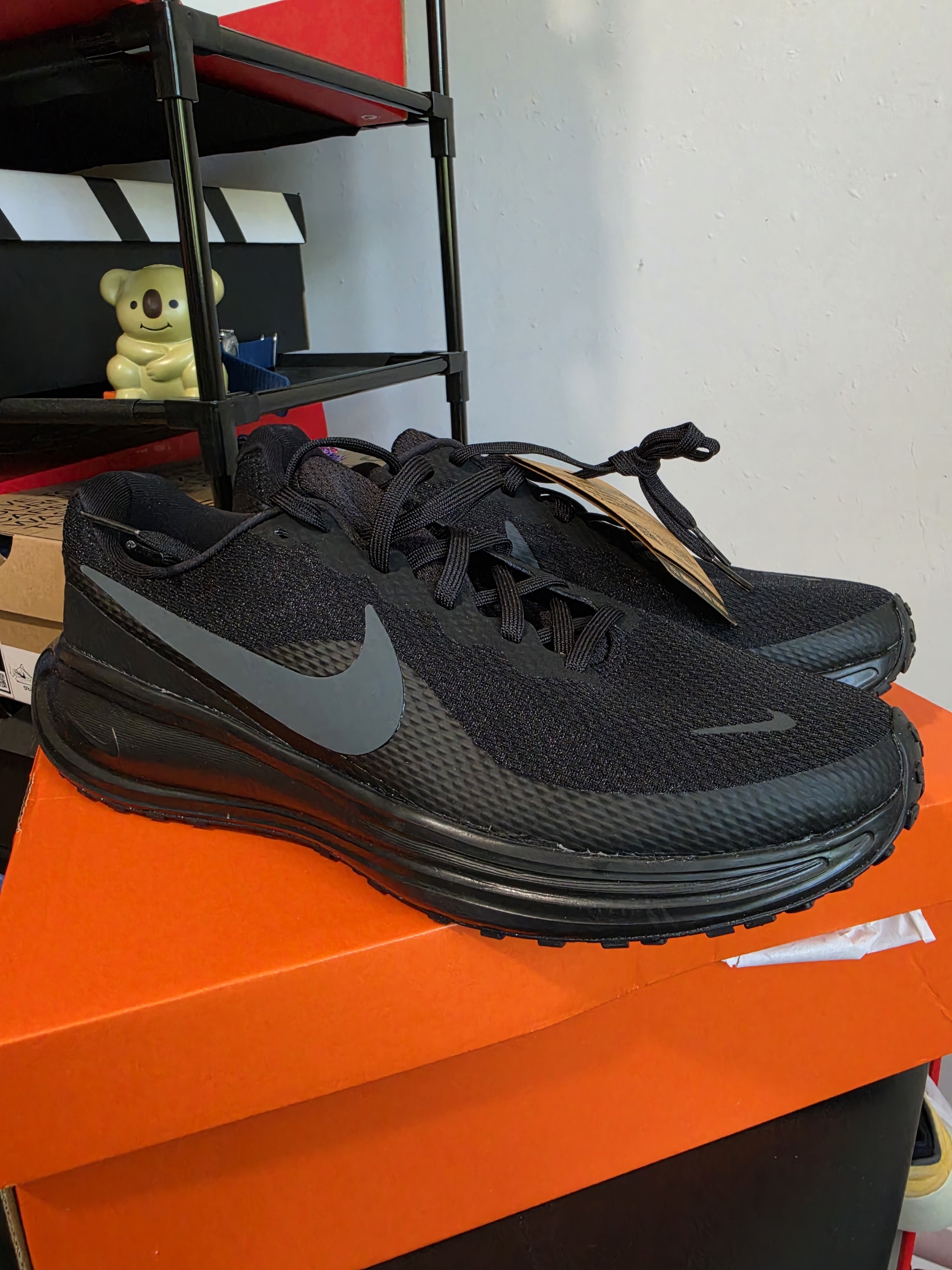 Nike Revolution 8